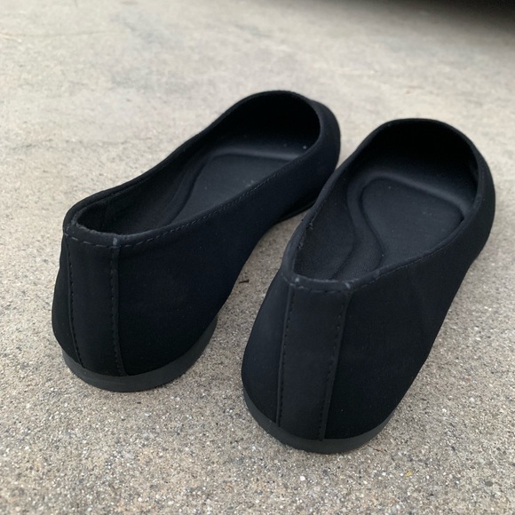 Soda Black Ballet Round Toe Gel Insol Flats - Picture 5 of 7